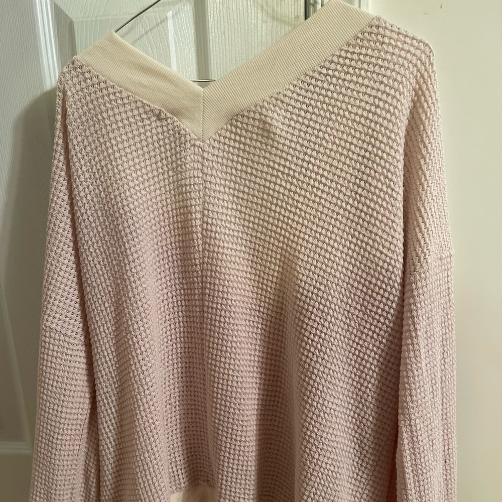 Sweater - Picture 4 of 4